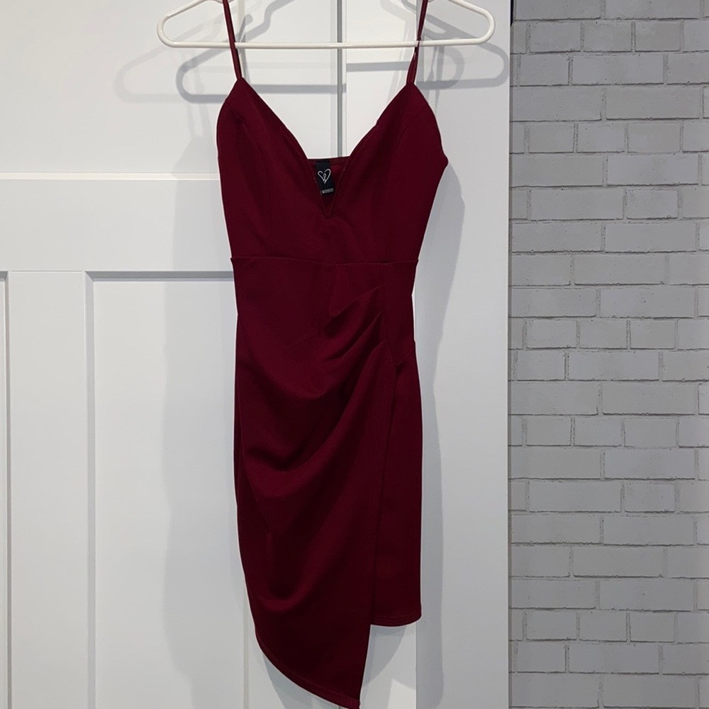 Red Windsor homecoming dress